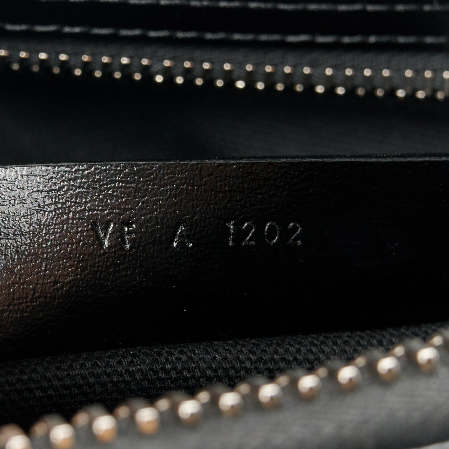 Shiny Lord Calfskin Mini Antigona Black