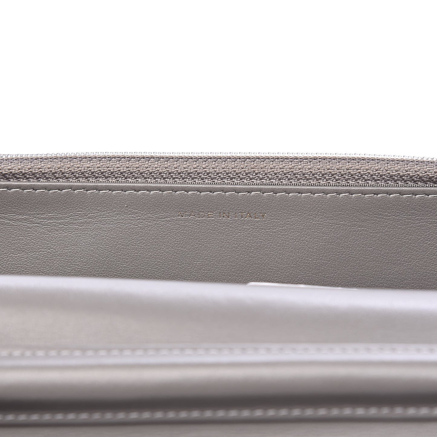 Caviar Quilted Boy Wallet On Chain WOC Grey