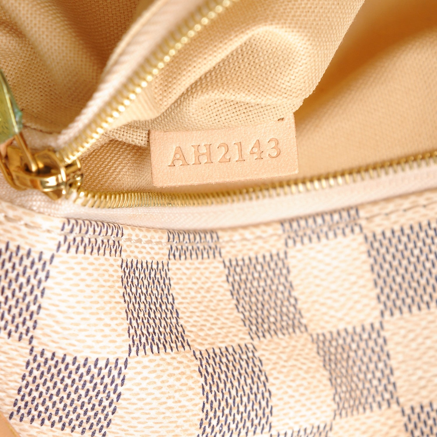 Louis Vuitton Damier Azur Soffi 7 of 7