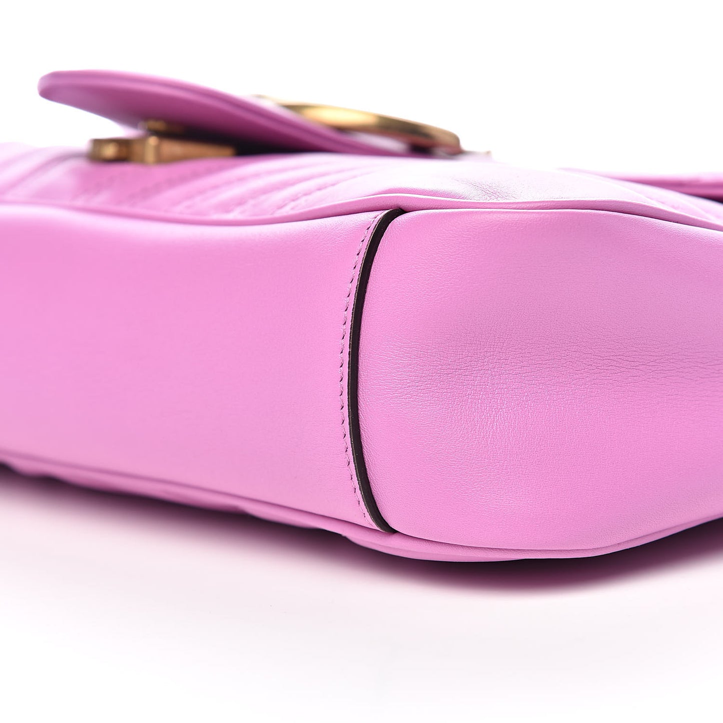 Calfskin Matelasse Medium GG Marmont Shoulder Bag Candy Mousse