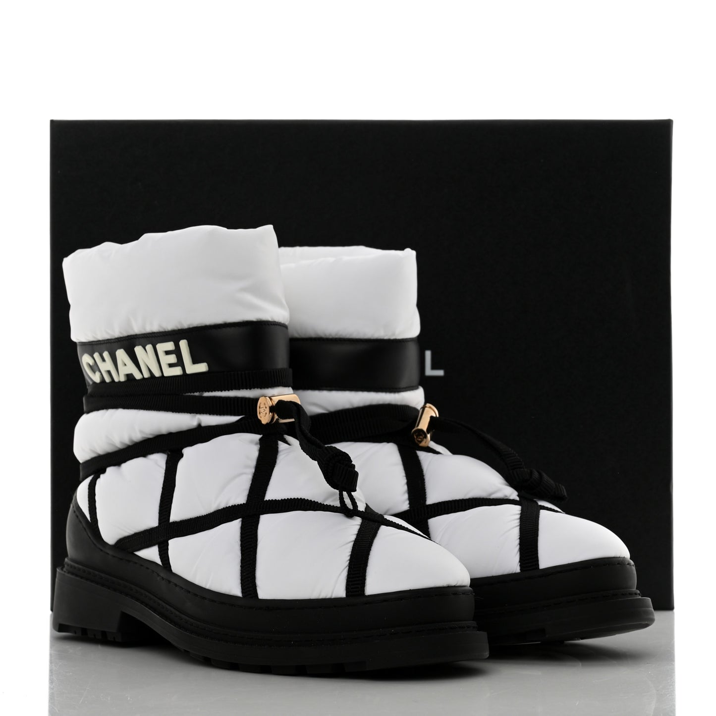 Calfskin Nylon Grosgrain CC Ankle Snow Boots 39.5 White Black