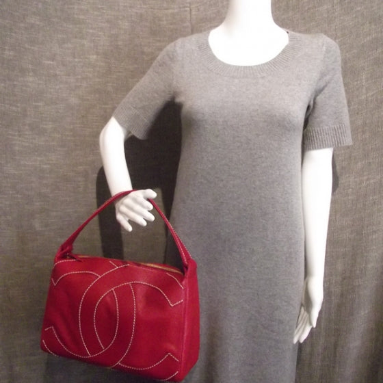 Caviar CC Stitched Small Hobo Red