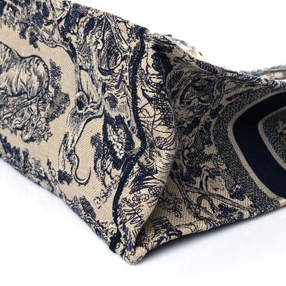 Christian Dior Canvas Embroidered Large Dioriviera Toile De Jouy Book Tote Black 9 of 13