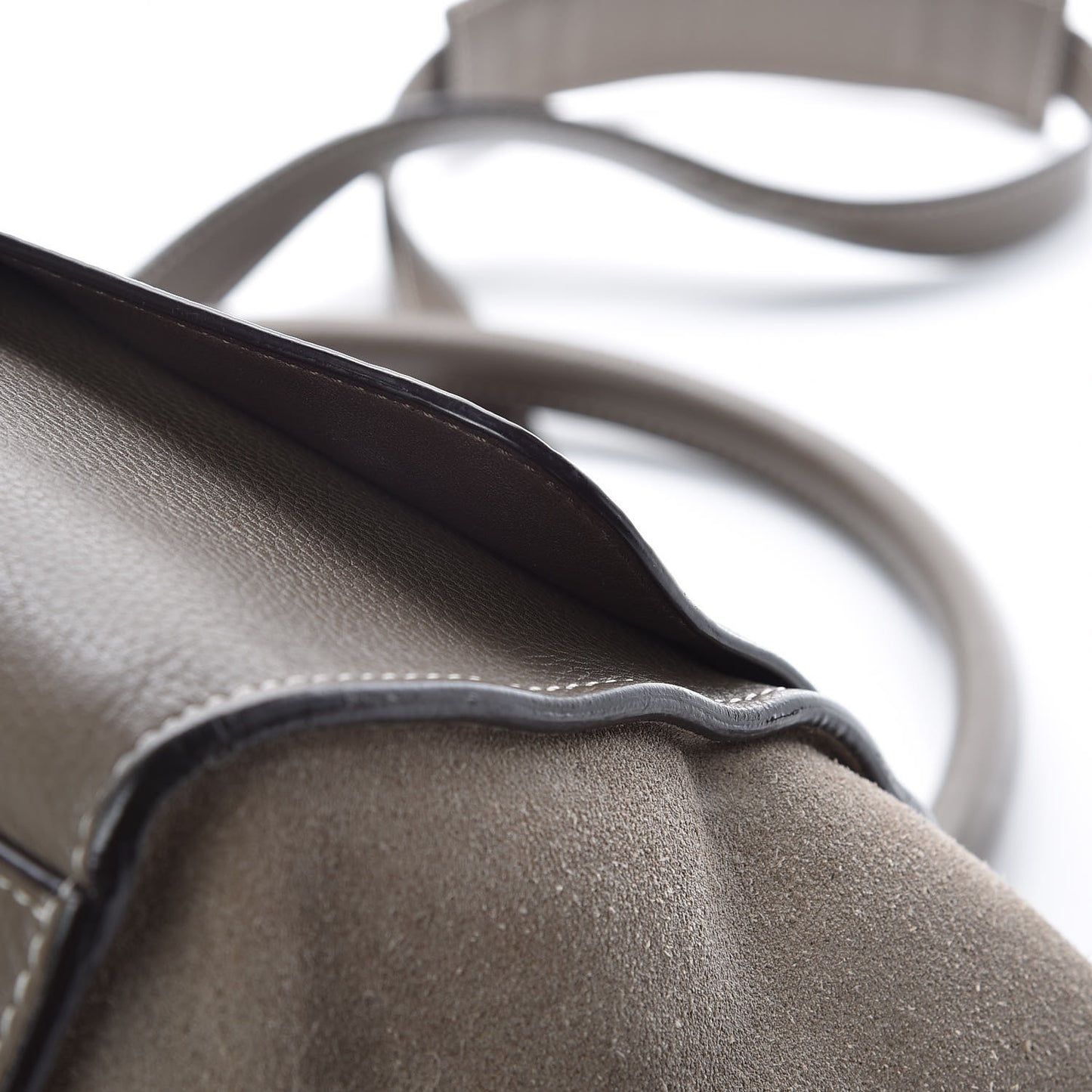 Drummed Calfskin Suede Medium Trapeze Souris