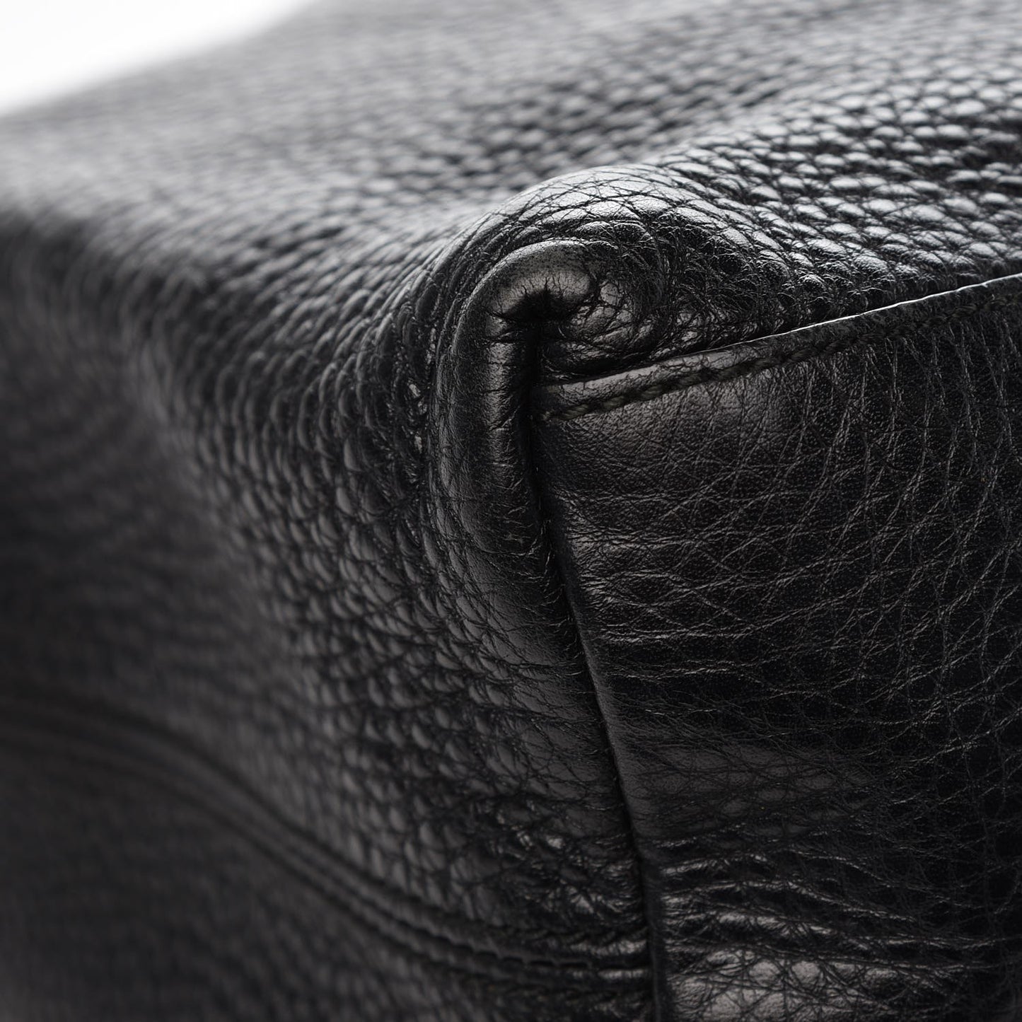 Pebbled Calfskin Medium Soho Chain Shoulder Bag Black