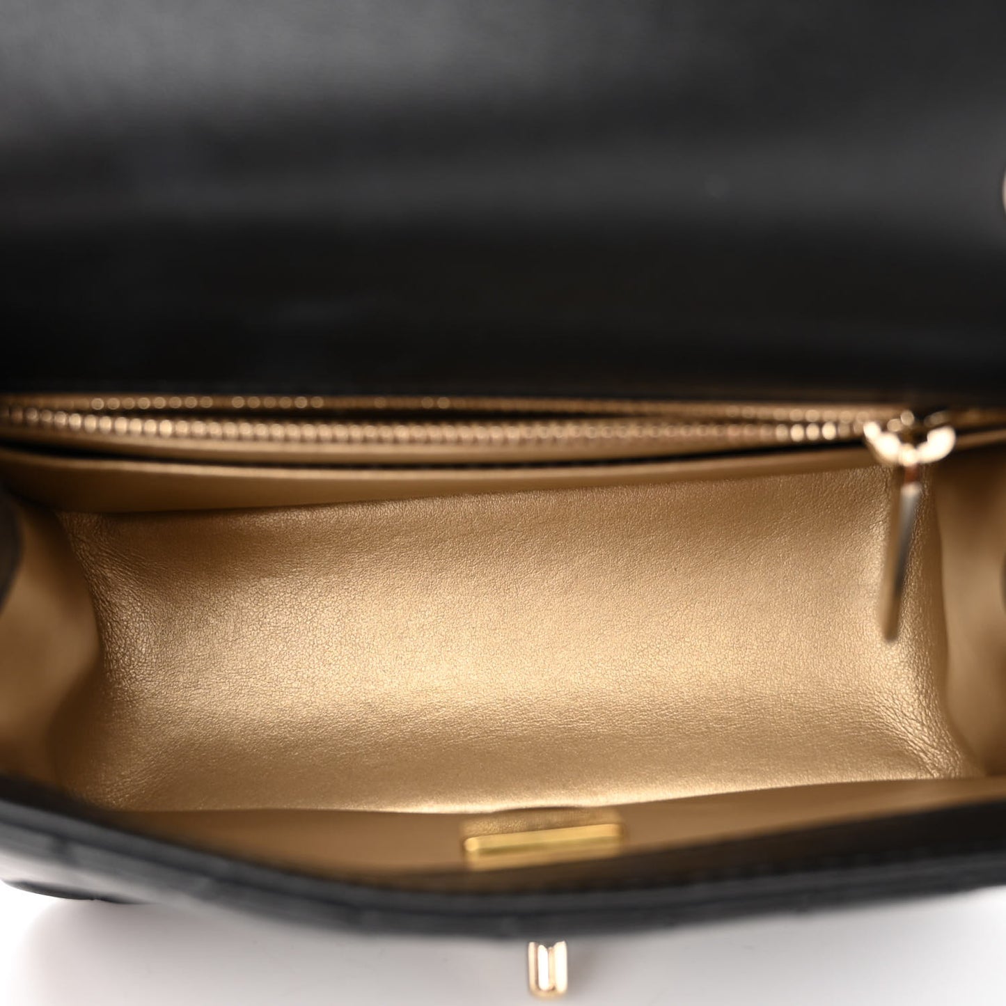 Lambskin Quilted Enamel Mini Pearl Crush Flap Black