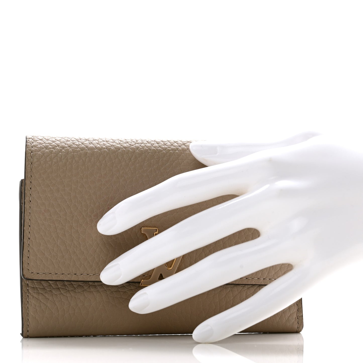 Taurillon Capucines Compact Wallet Galet