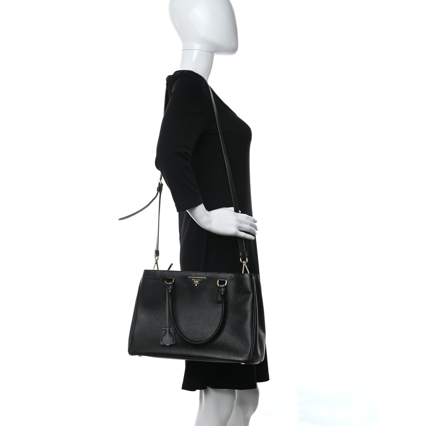 Saffiano Medium Galleria Double Zip Tote Black
