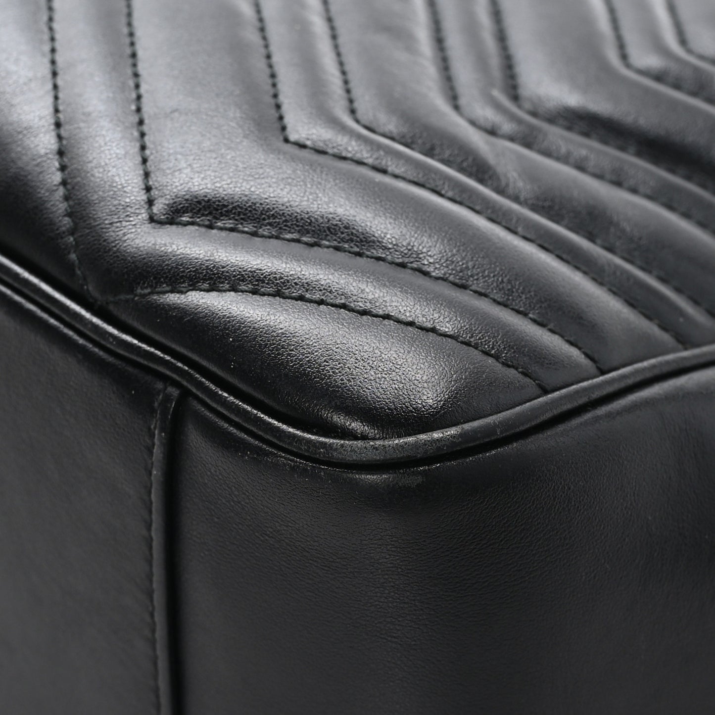 Calfskin Matelasse Large GG Marmont Shoulder Bag Black
