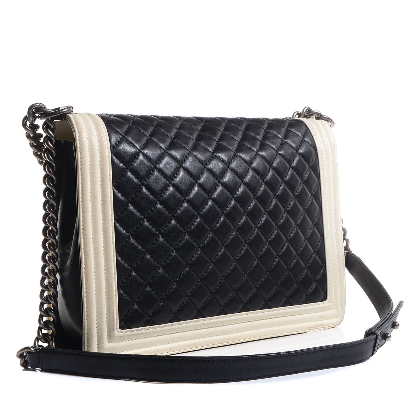 Lambskin Quilted Large Boy Flap Black White
