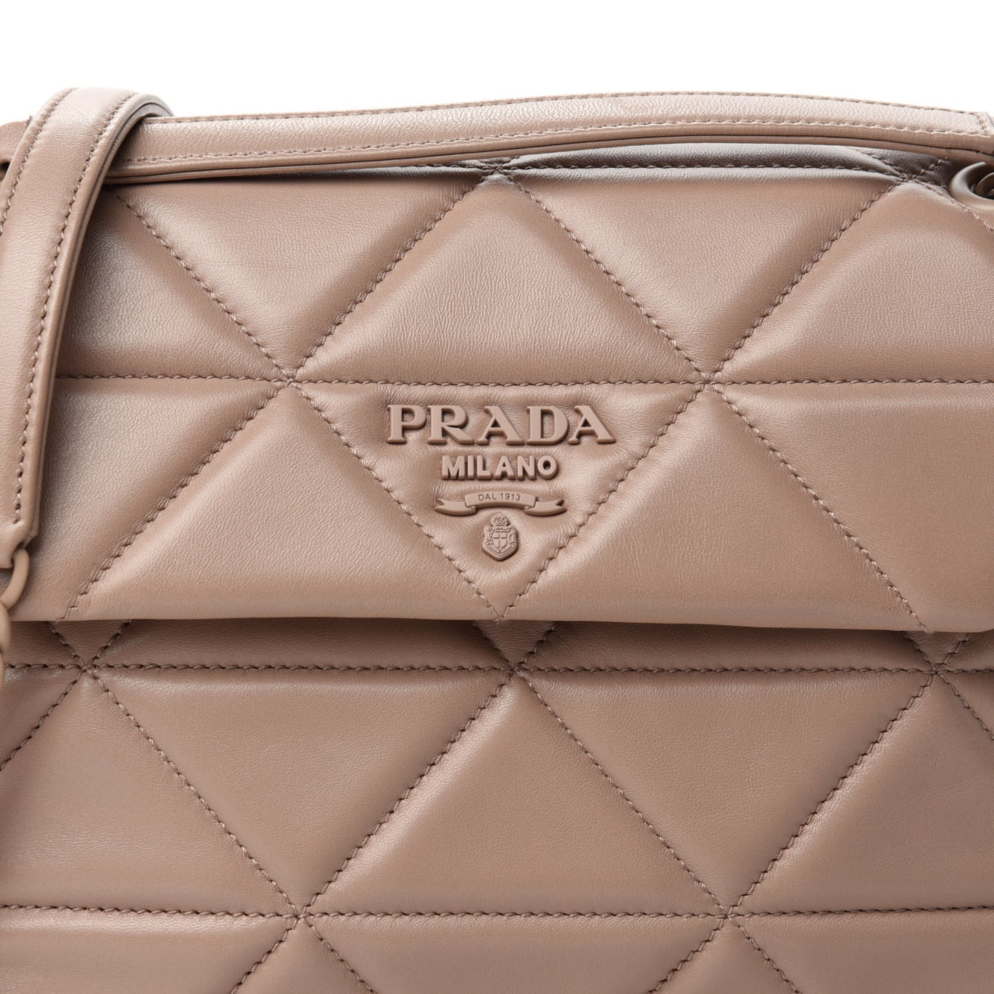Nappa Triangle Stitched Large Spectrum Bag Cipria