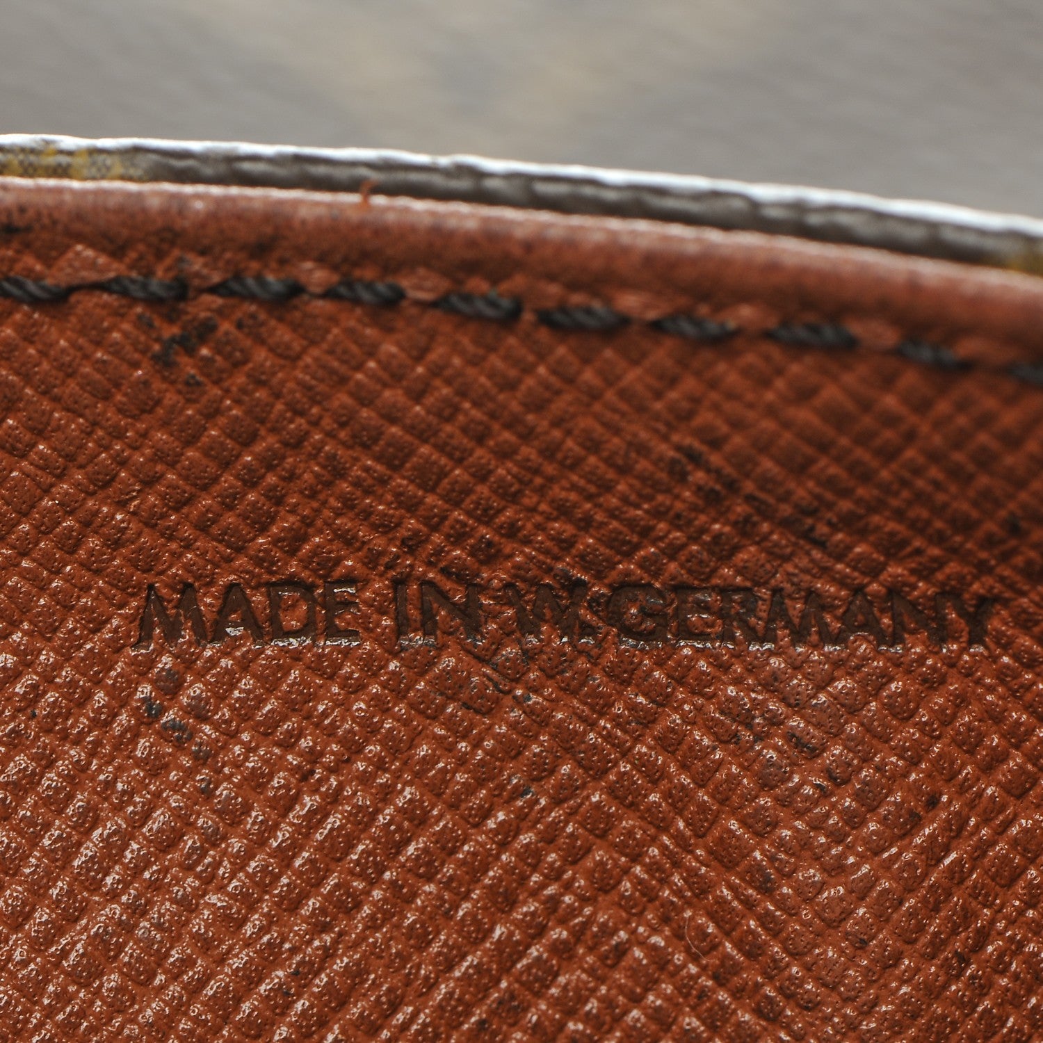 Louis Vuitton Monogram Saint Cloud MM 6 of 10