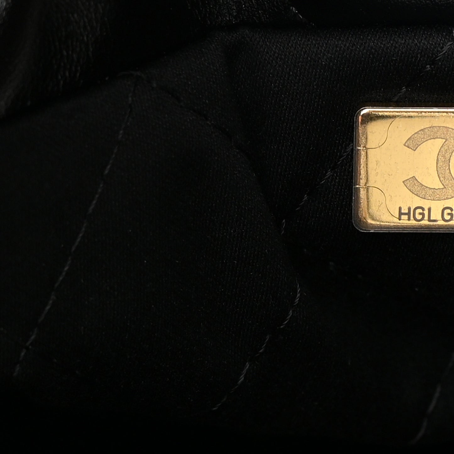 Shiny Calfskin Quilted Mini Chanel 22 Black