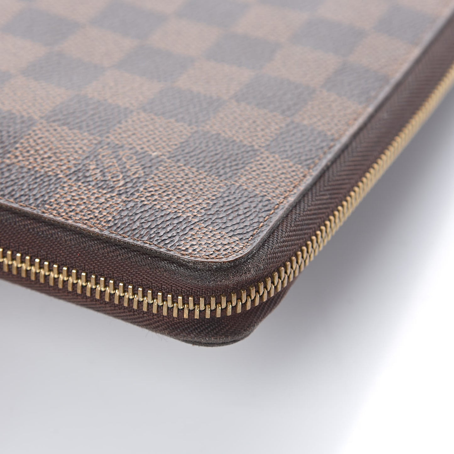 Damier Ebene Zippy Organizer Wallet