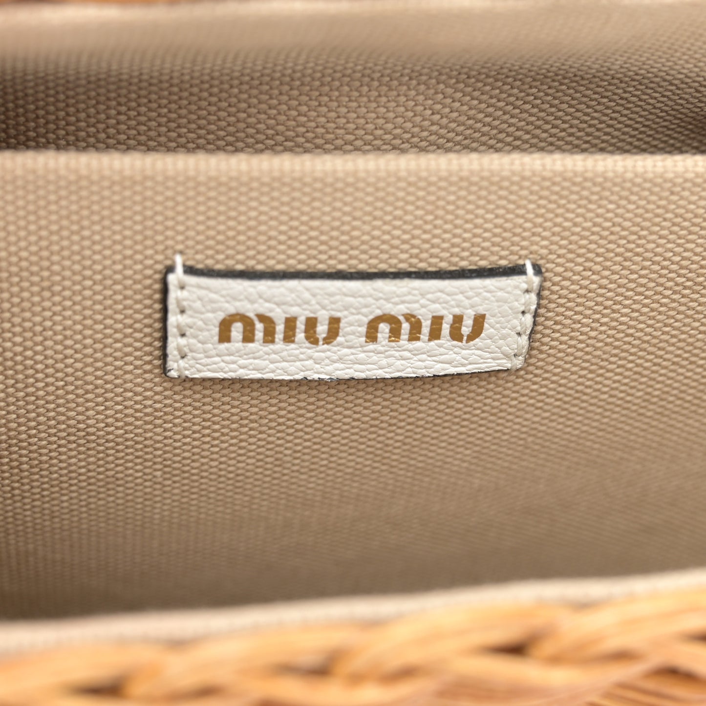 City Calfskin Wicker Midollino Bag White