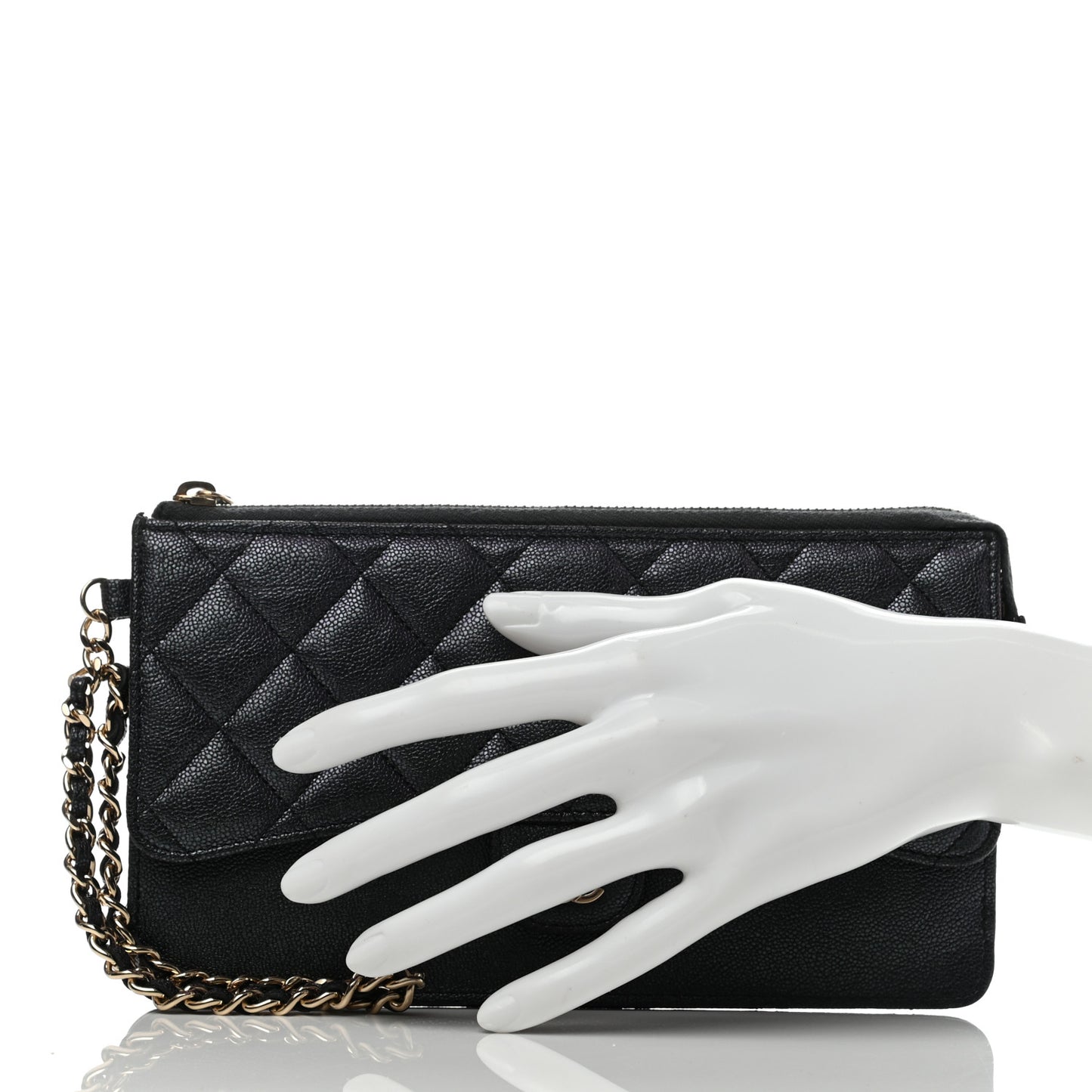 Iridescent Caviar Quilted Classic Pouch With Handle Black