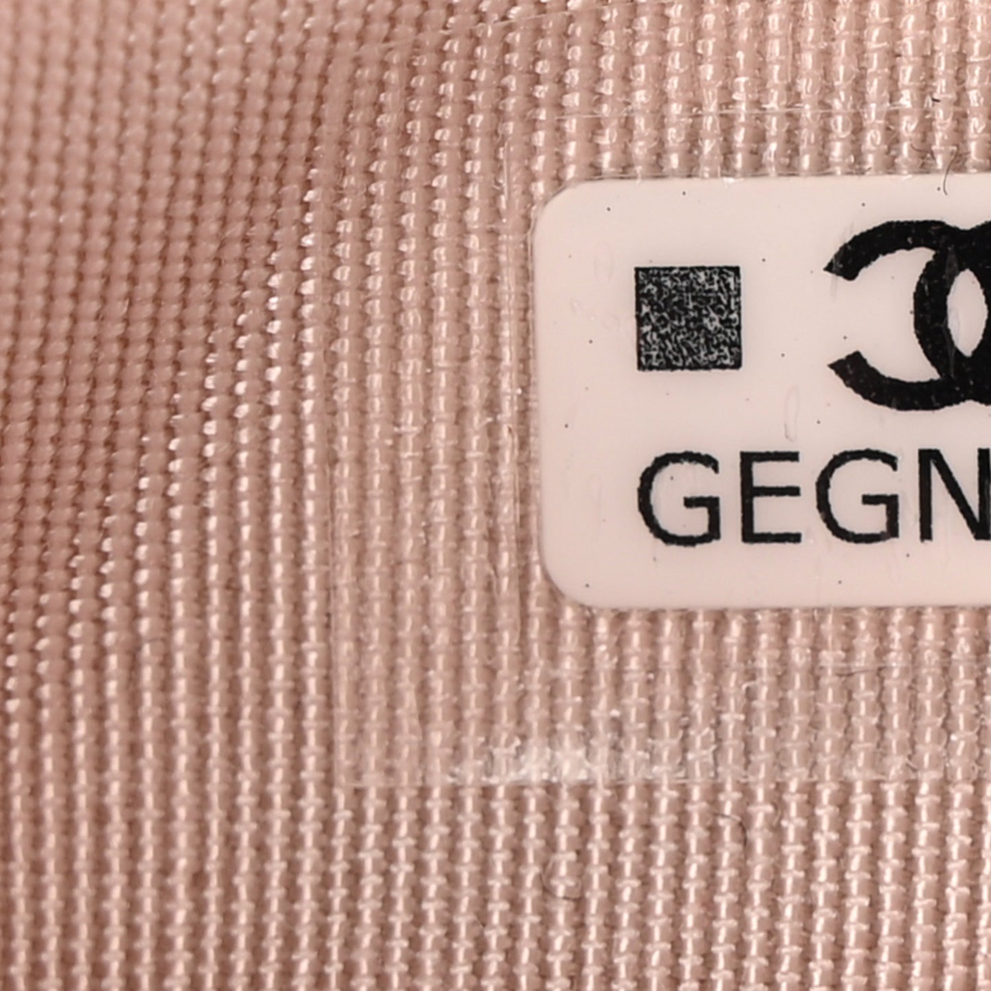 Caviar Quilted Card Holder Light Pink