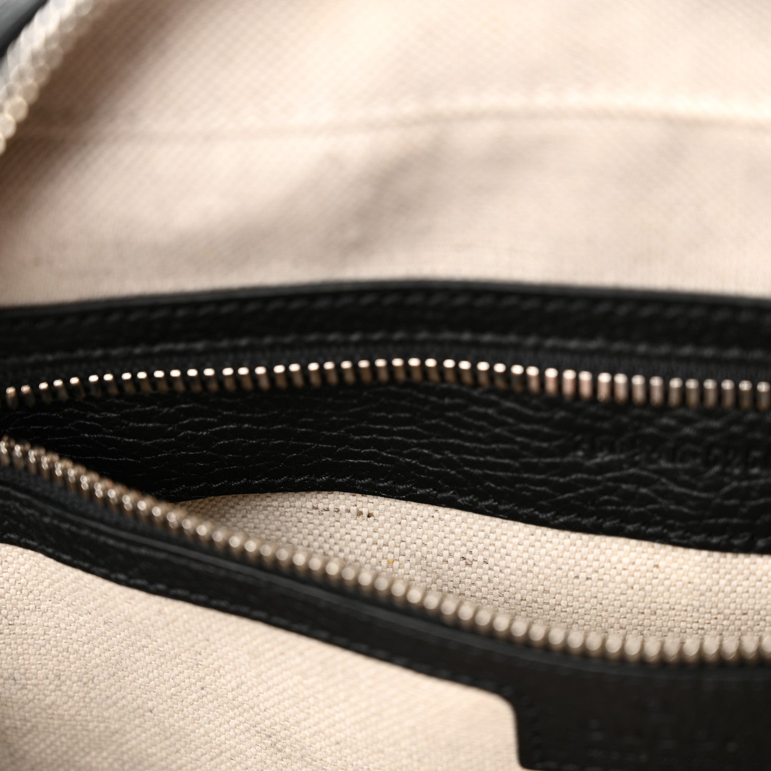 Gucci Piuma Calfskin Jumbo GG Embossed Medium Messenger Bag Black 10 of 10