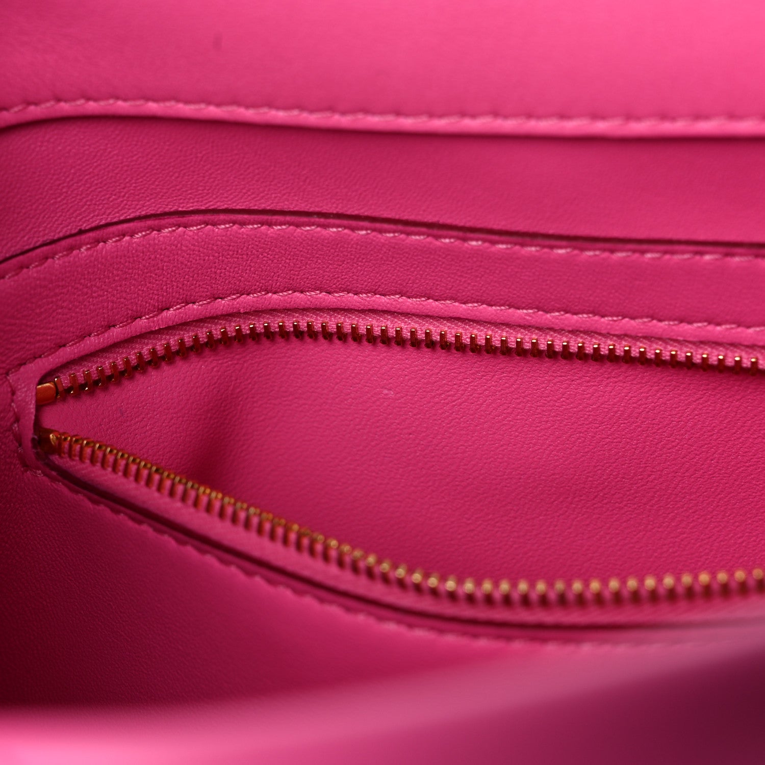 Valentino Garavani Nappa Enamel Large Roman Stud Shoulder Bag Feminine Pink 9 of 9