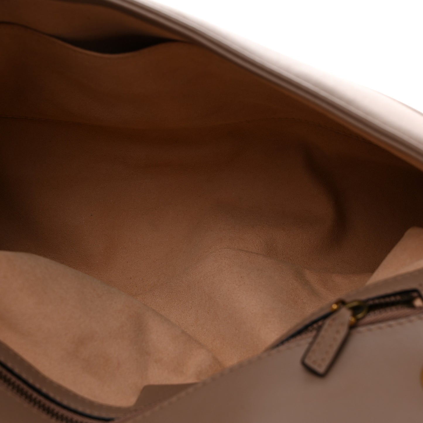 Calfskin Matelasse Medium GG Marmont Shoulder Bag Porcelain Rose