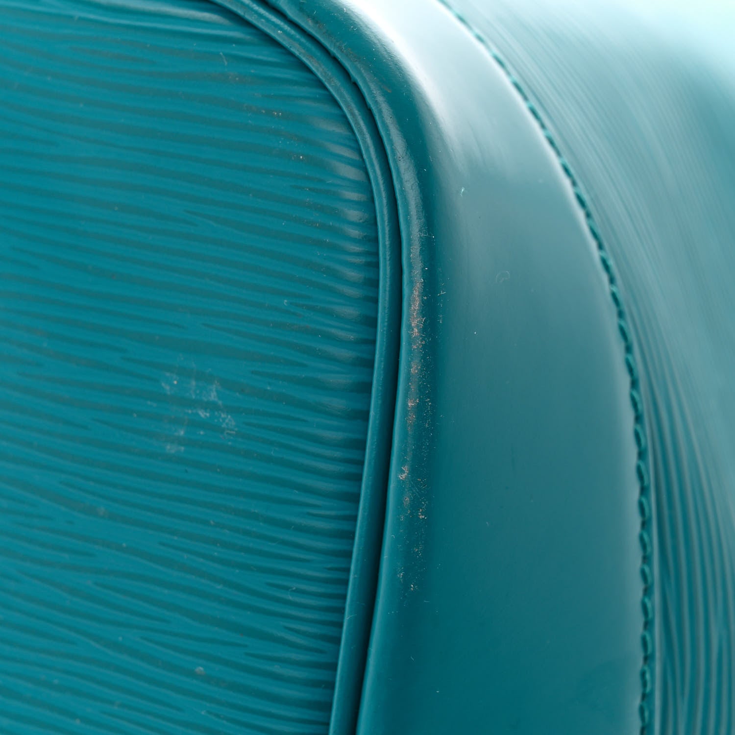 Louis Vuitton Epi Noe Cyan 11 of 13
