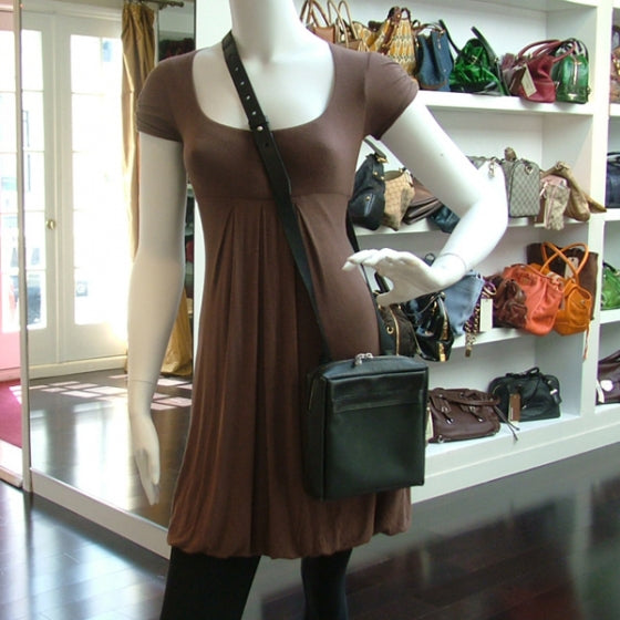 Louis Vuitton Taiga Sayan Slate 2 of 9