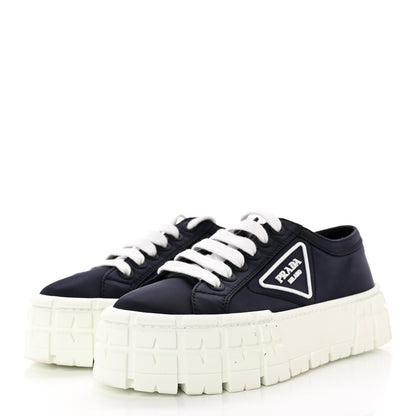 Prada Re-Nylon Gabardine Triangle Logo Double Wheel 50mm Sneakers 37.5 Bleu 3 of 10