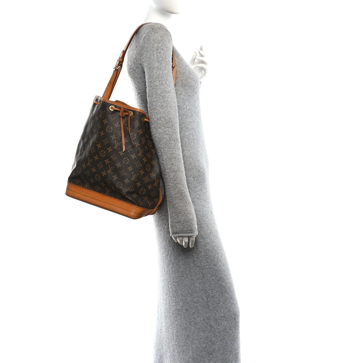 Louis Vuitton Monogram Noe 2 of 11