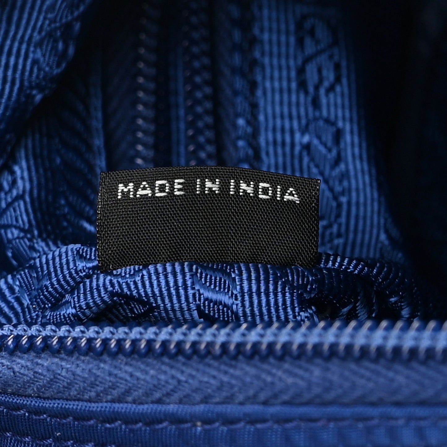 Tessuto Nylon Saffiano Flat Messenger Bag Bluette