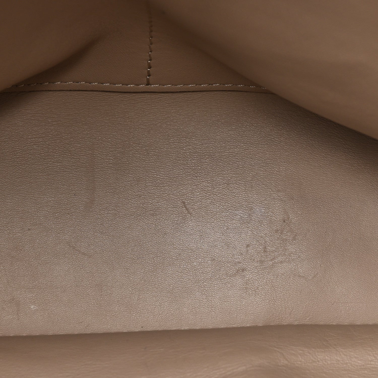 Louis Vuitton Veau Nuage Milla MM Tourterelle 11 of 22