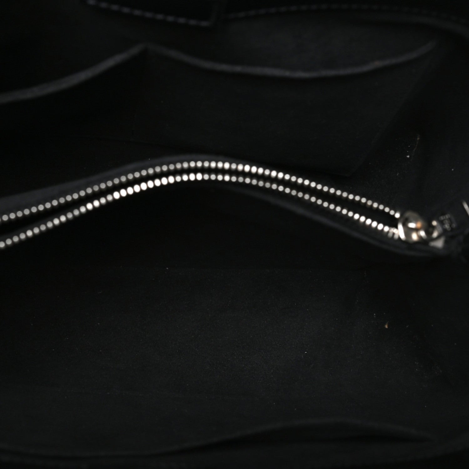 Louis Vuitton Epi Kleber MM Black 5 of 10