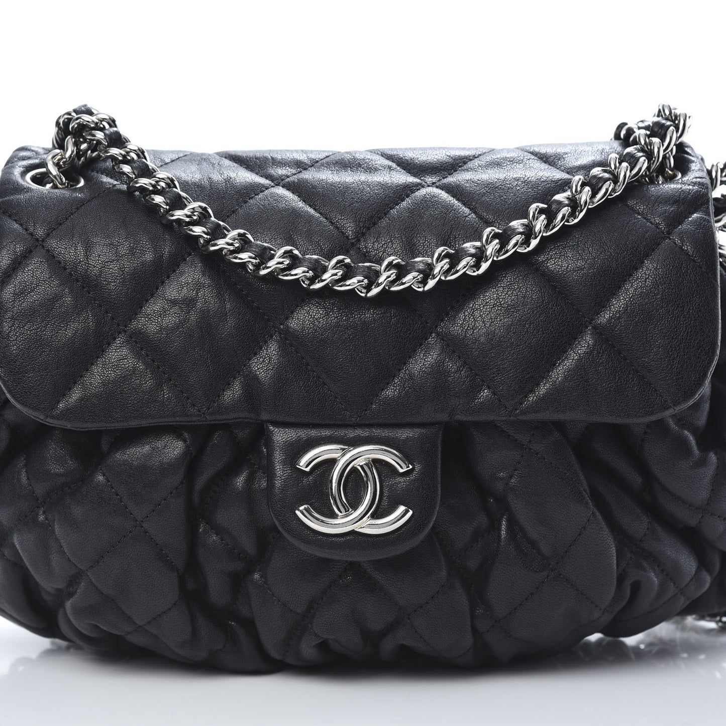 Washed Lambskin Quilted Medium Chain Around Messenger Black