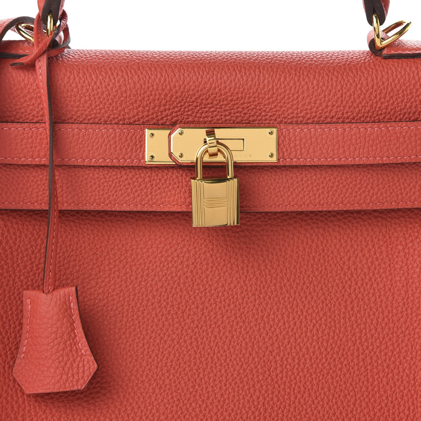 Togo Kelly Retourne 28 Rouge Pivoine