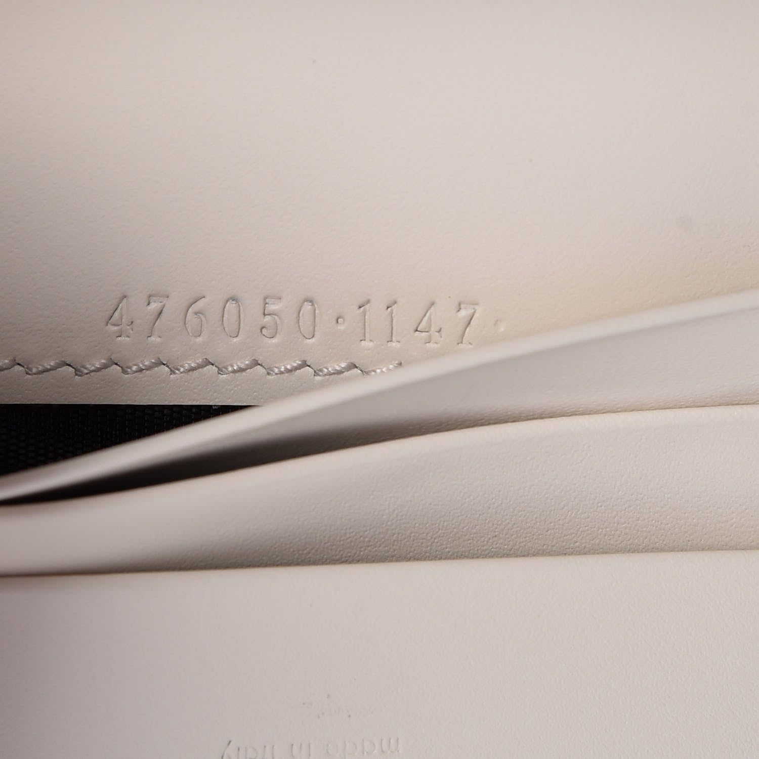Gucci Guccissima Cherries Card Case Wallet White 8 of 9