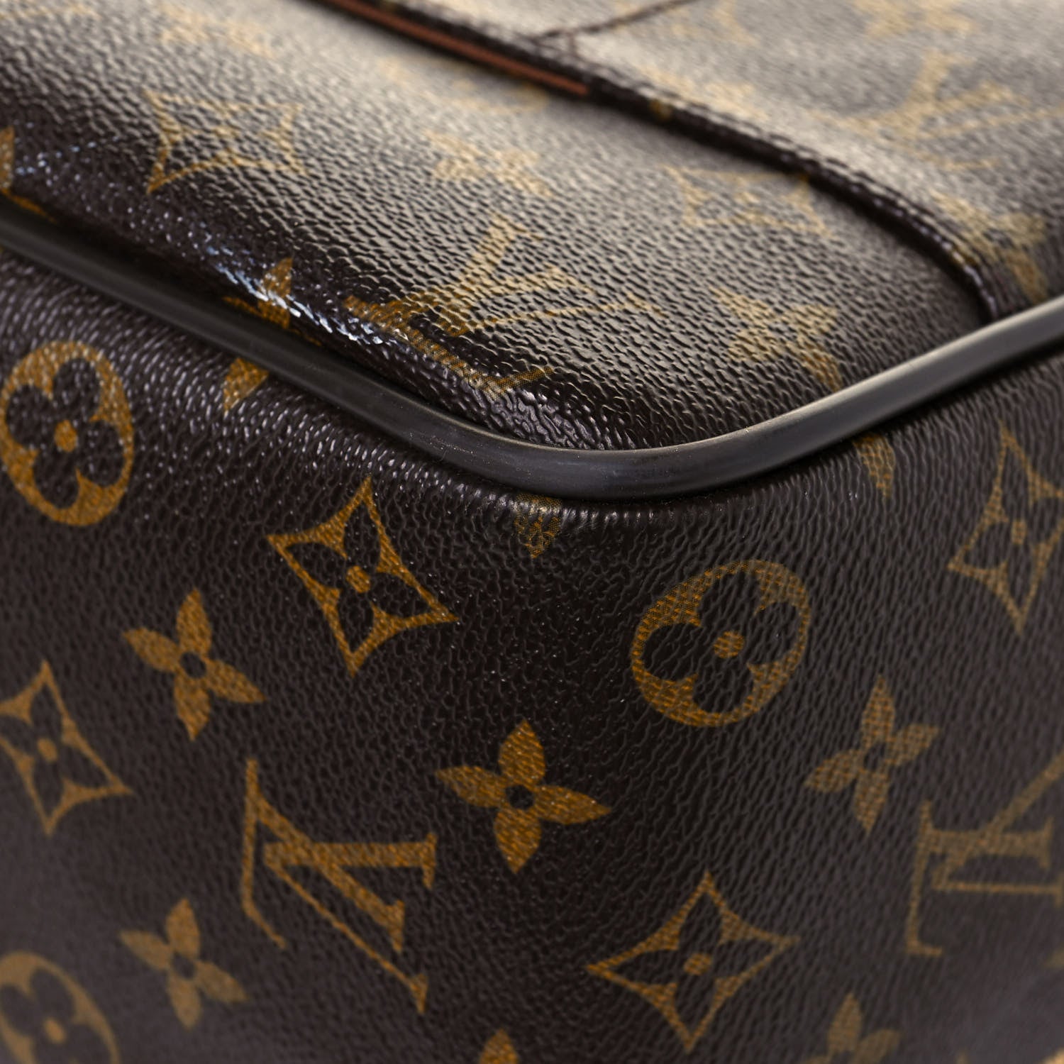 Louis Vuitton Monogram Icare Bag 12 of 23