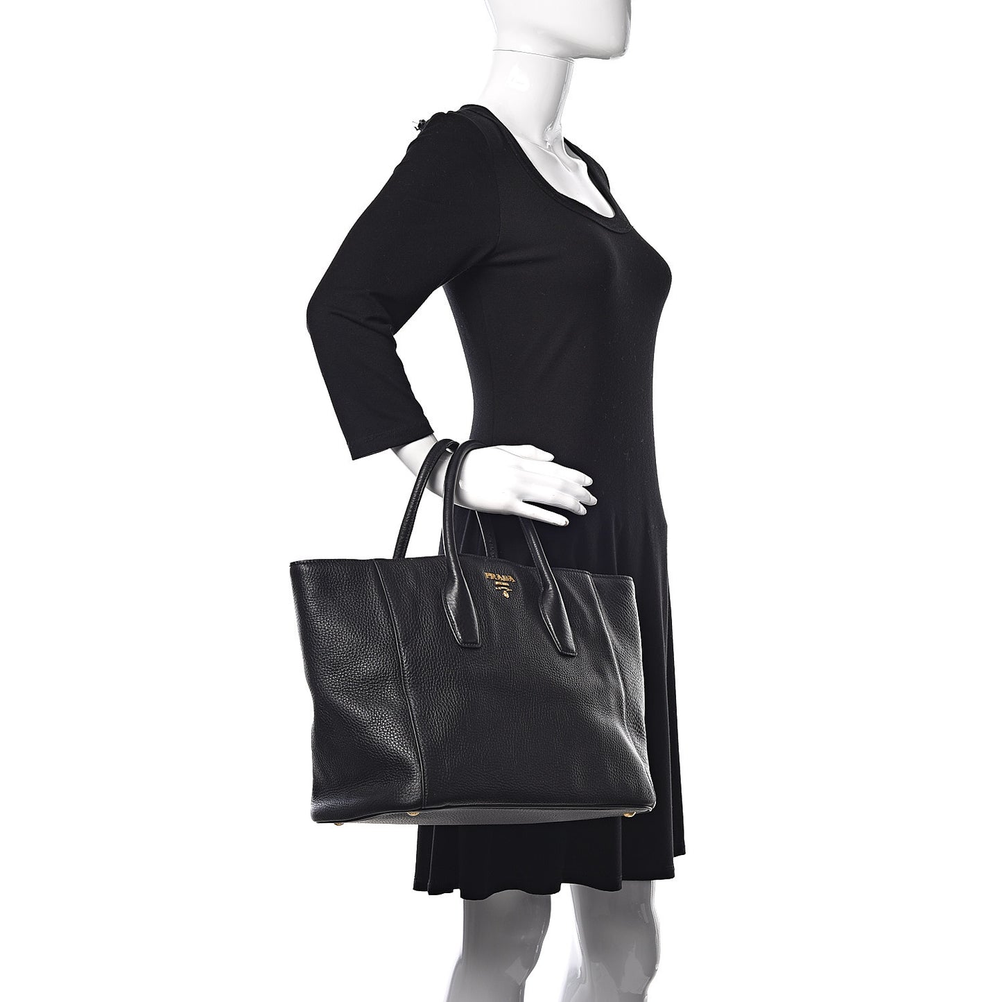 Vitello Daino Tote Black