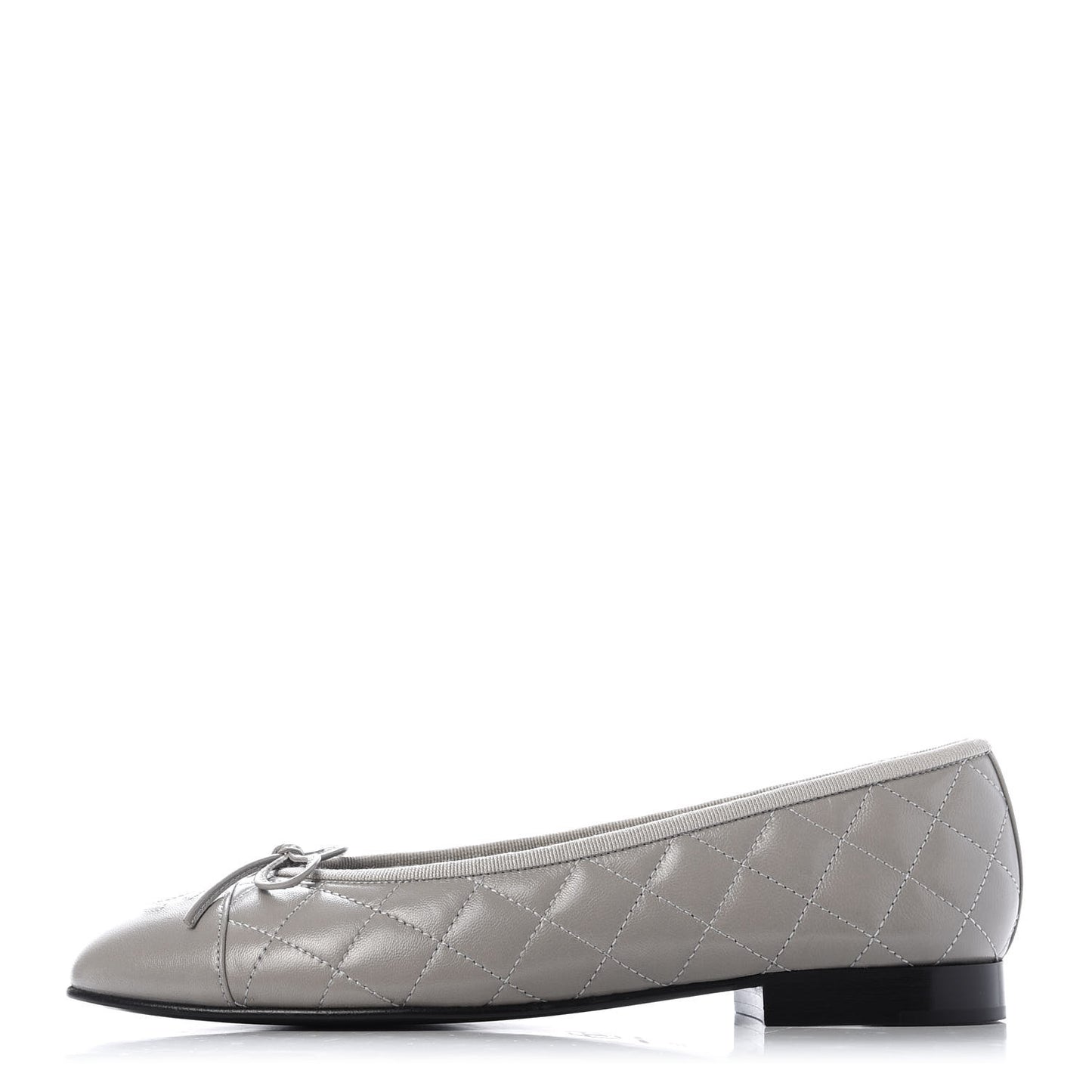 Crumpled Lambskin Quilted CC Ballerina Flats 39 Grey