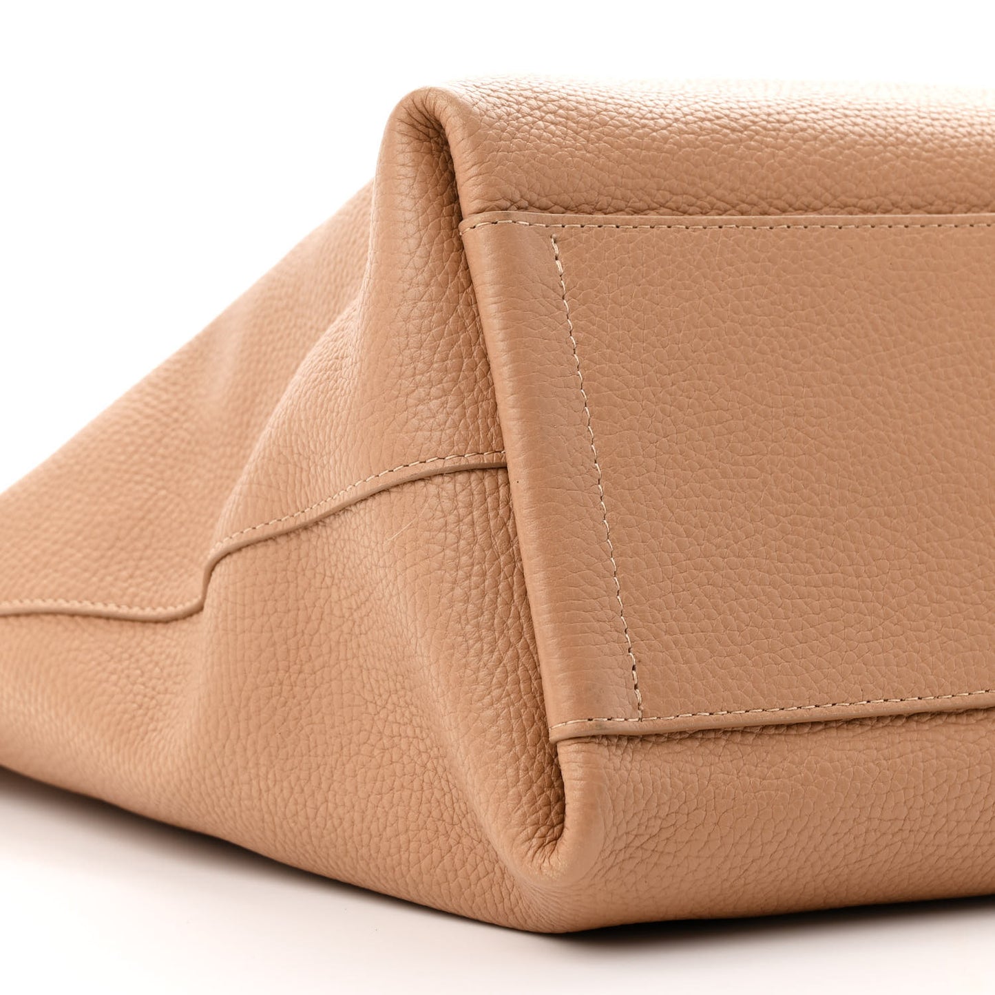 Pebbled Calfskin Everyday Zip Tote Nocci