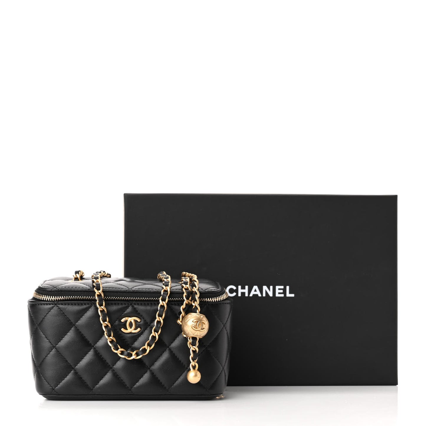 Lambskin Quilted Small Pearl Crush Vanity Case With Chain Black