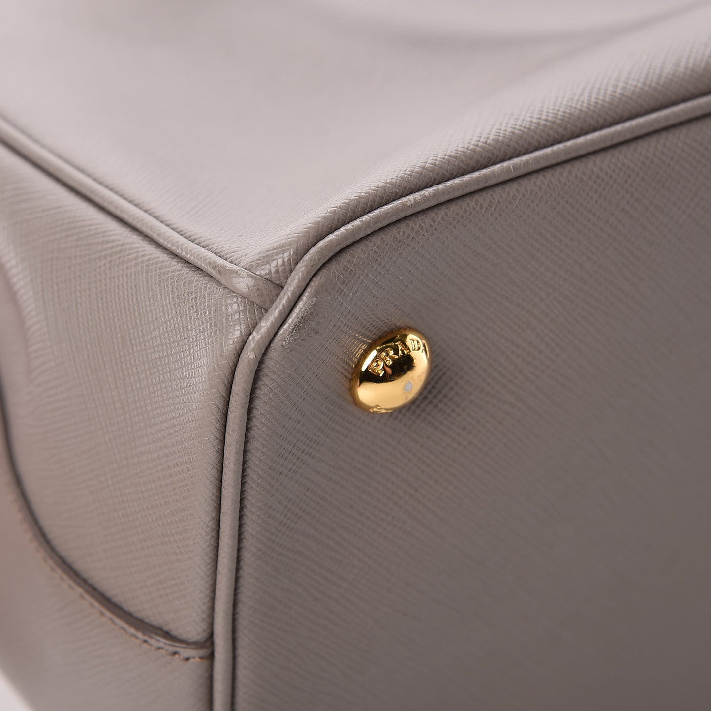 Saffiano Lux Medium Tote Argilla