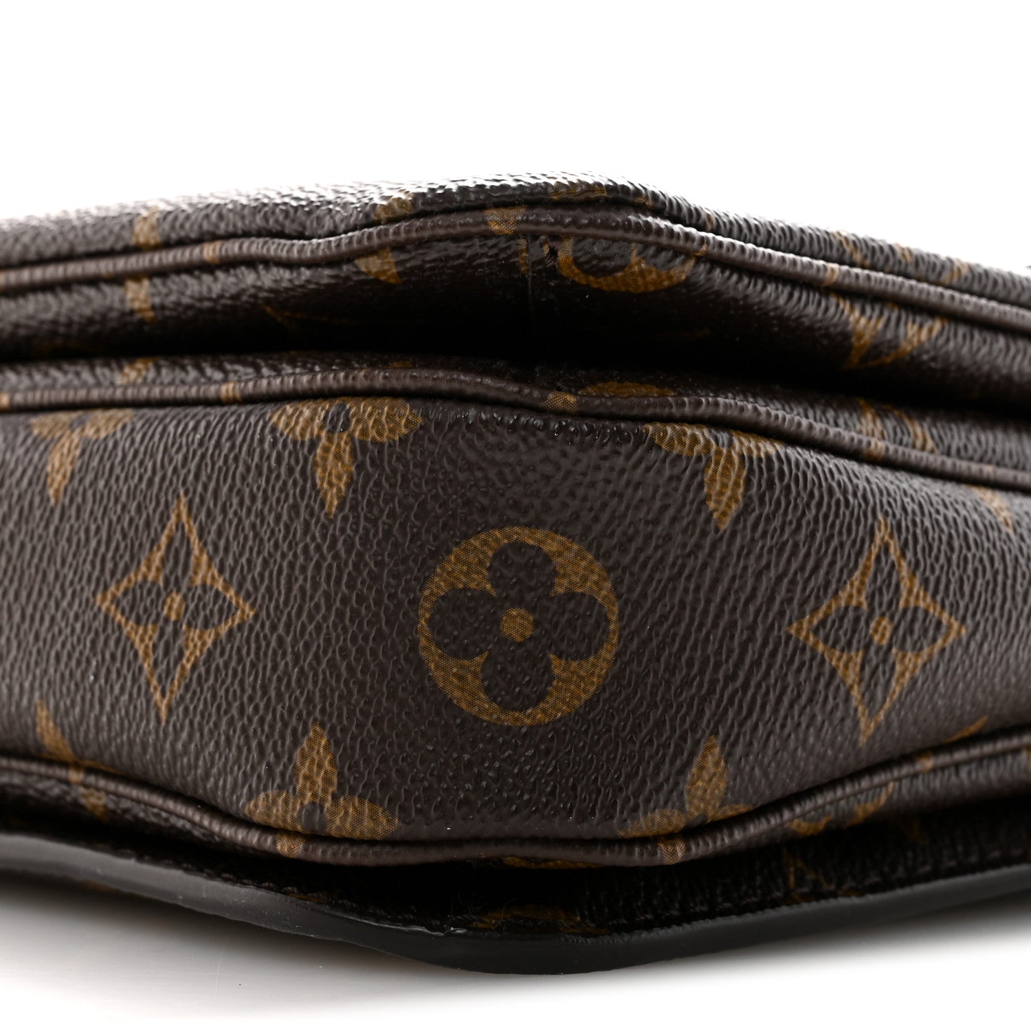 Louis Vuitton Monogram Pochette Metis 10 of 14
