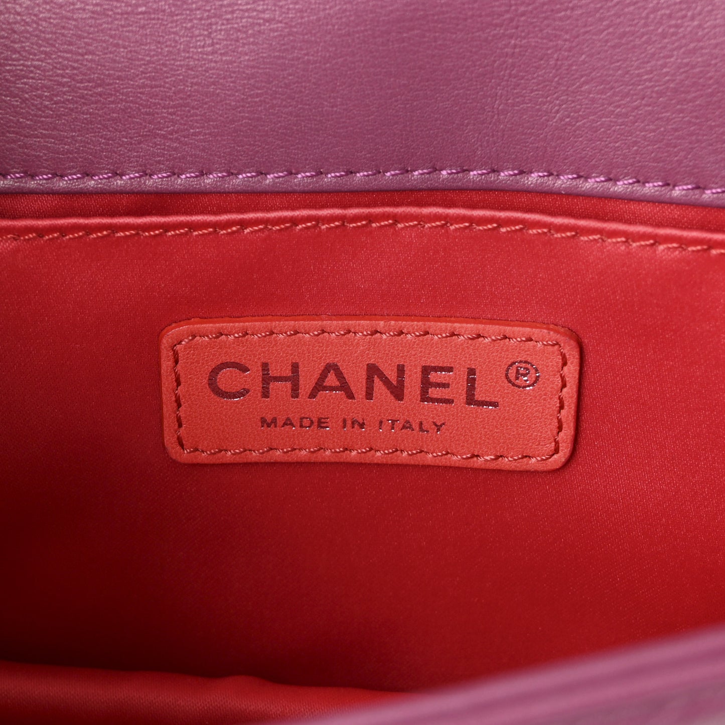 Vinyl Lipstick Flap Viole