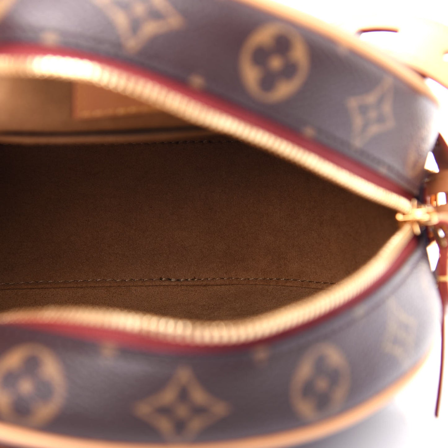 Monogram Boite Chapeau Souple