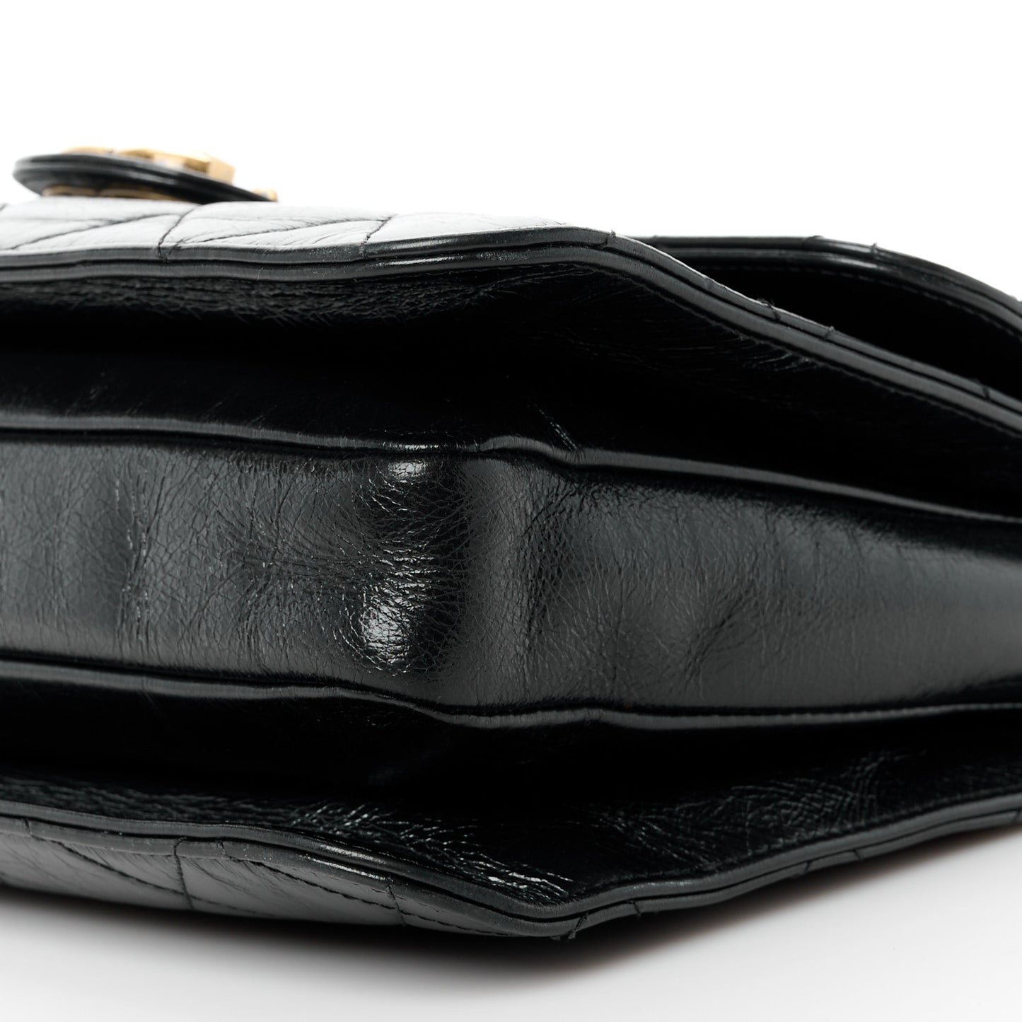 Glazed Calfskin Medium Perfect Edge Flap Black