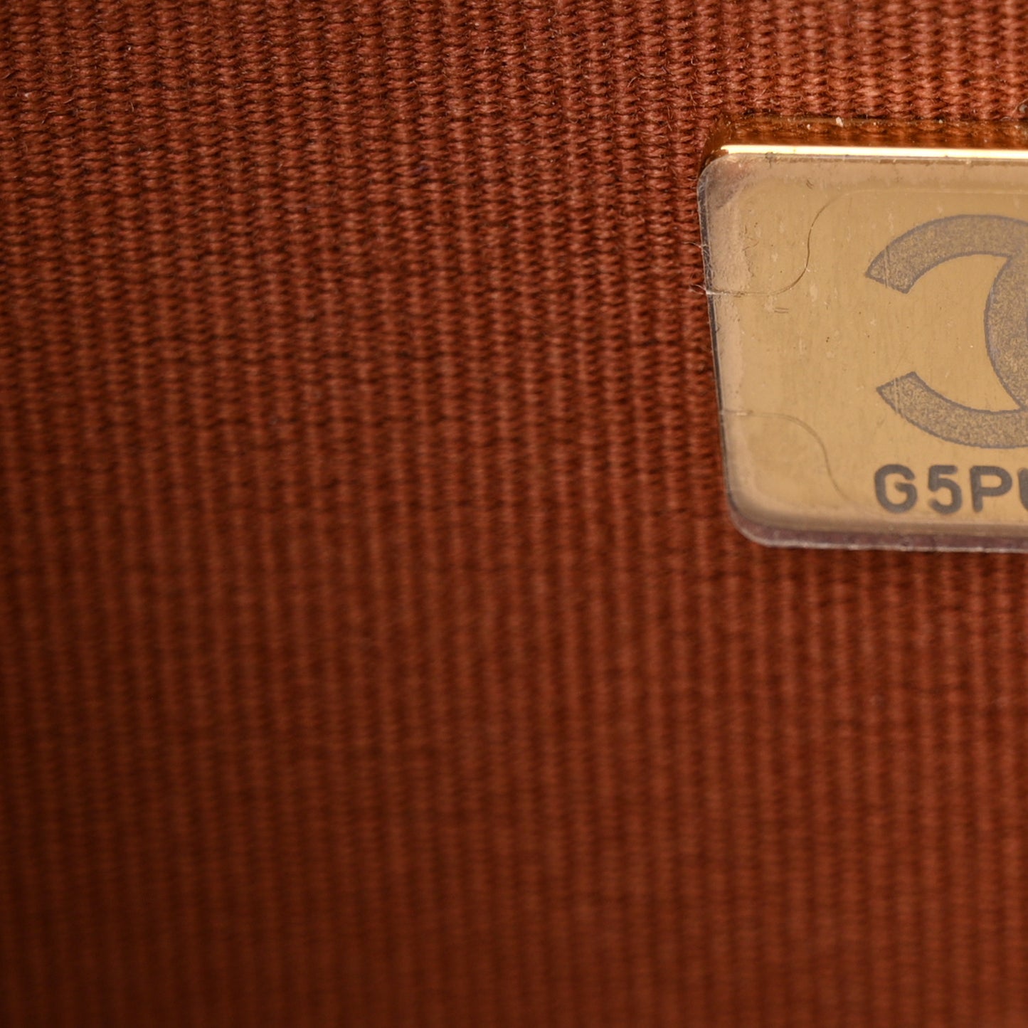 Shiny Caviar Quilted Strass Wallet On Chain WOC Light Brown