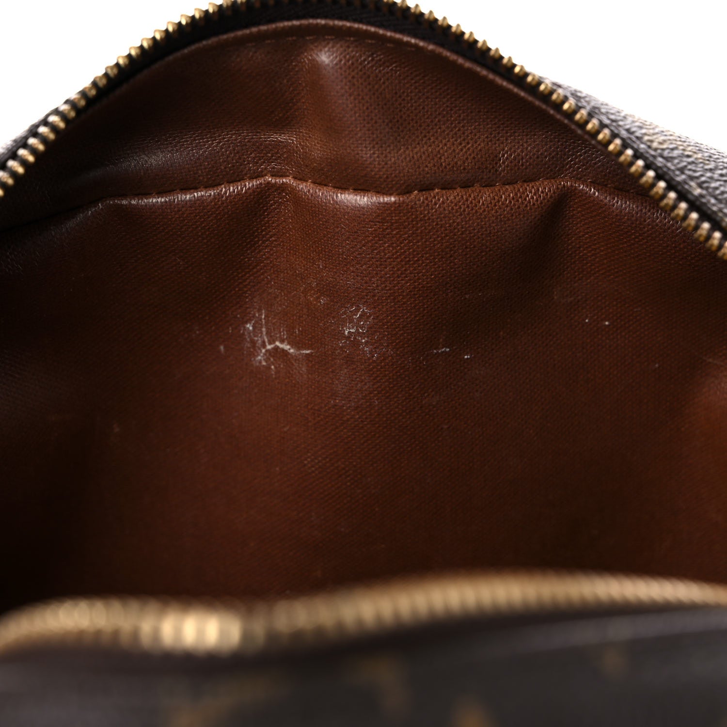 Louis Vuitton Monogram Toiletry Bag 25 11 of 22