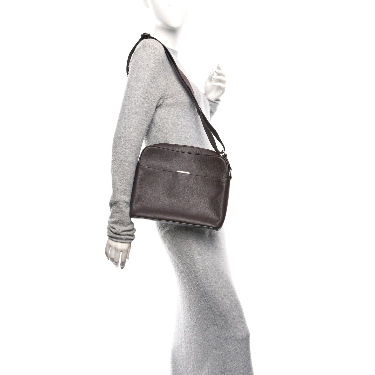 Taiga Anton Messenger PM Acajou