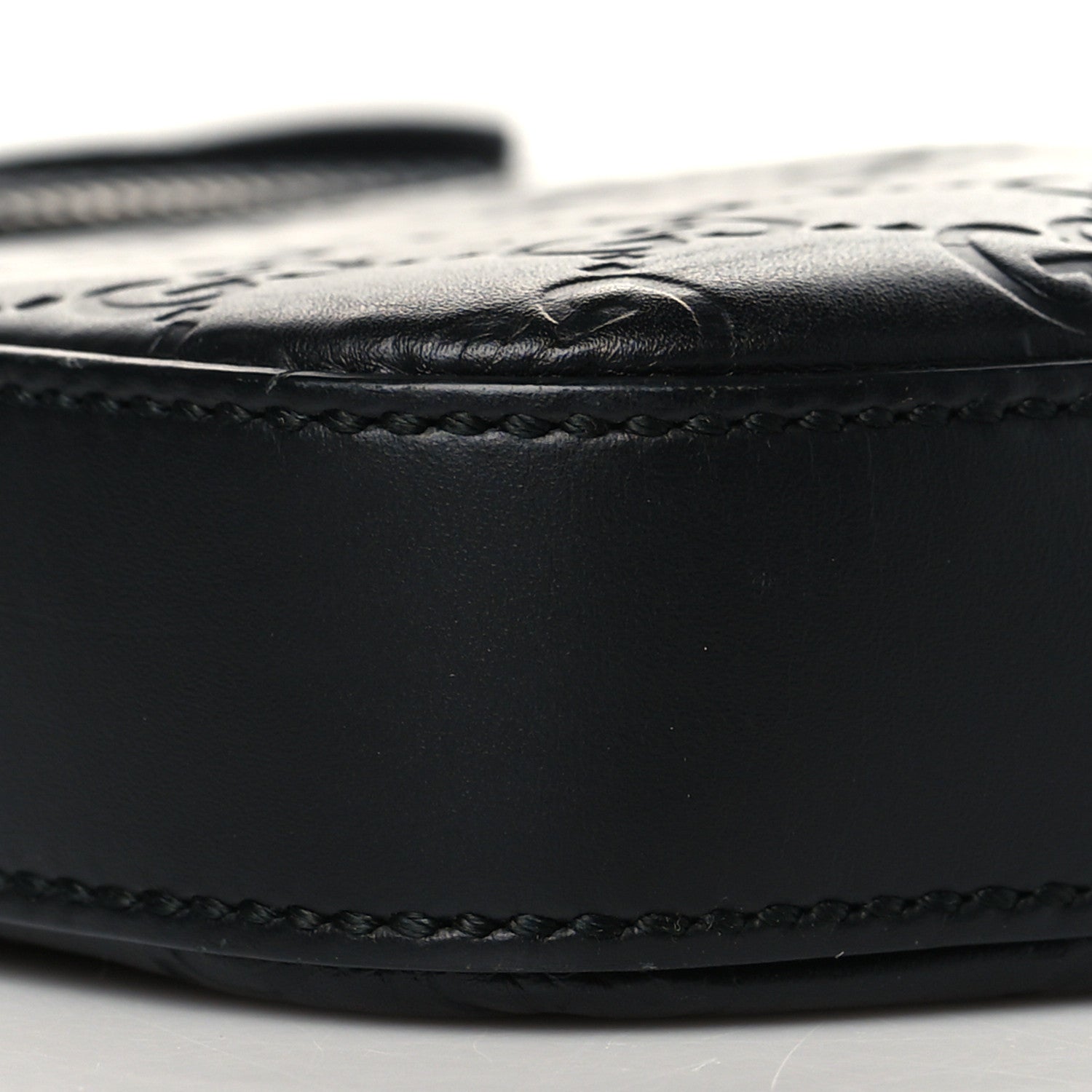 Gucci Guccissima Signature Medium Flat Messenger Bag Black 9 of 11