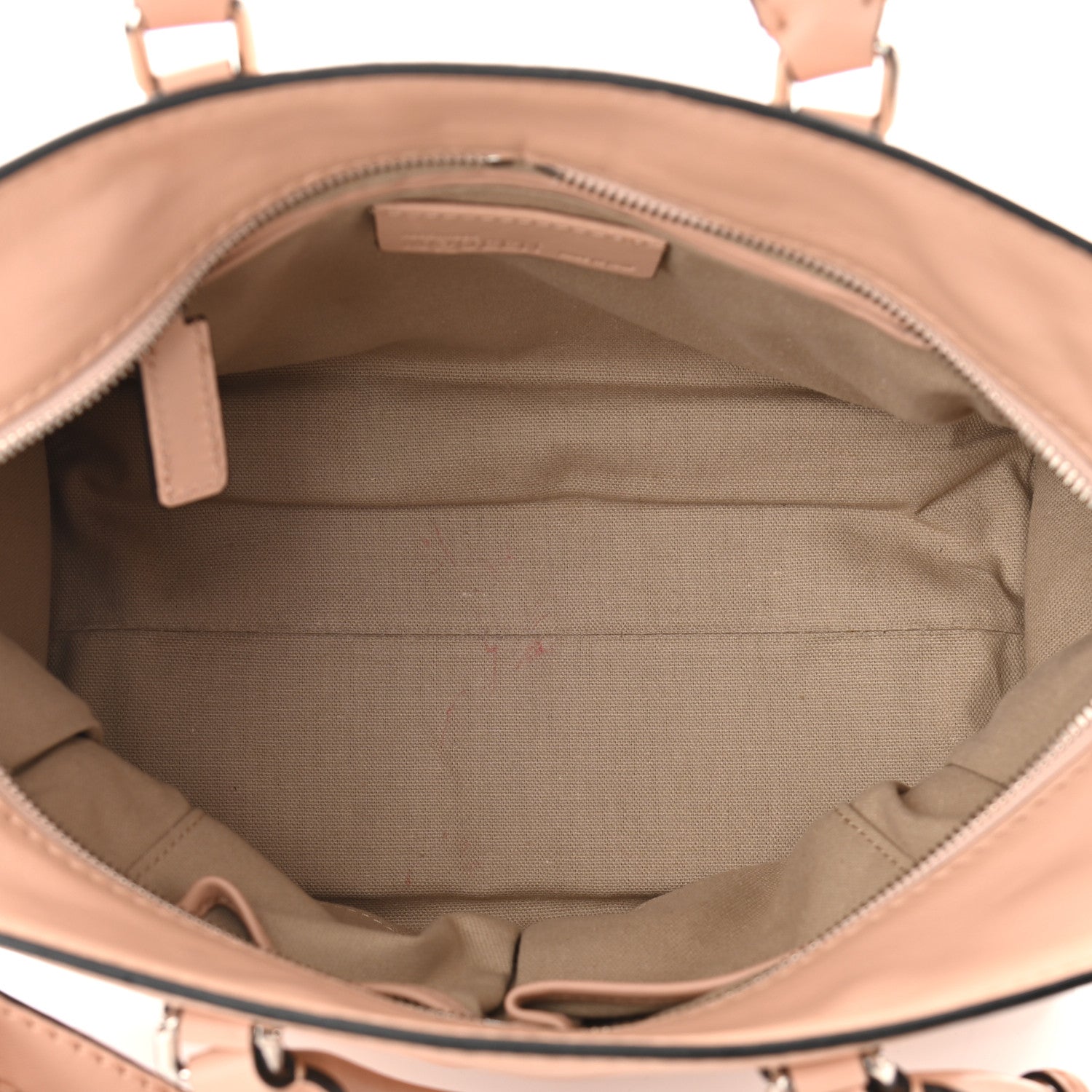 Alexander McQueen Calfskin Small Skull Padlock Zip Around Tote Teint 5 of 11