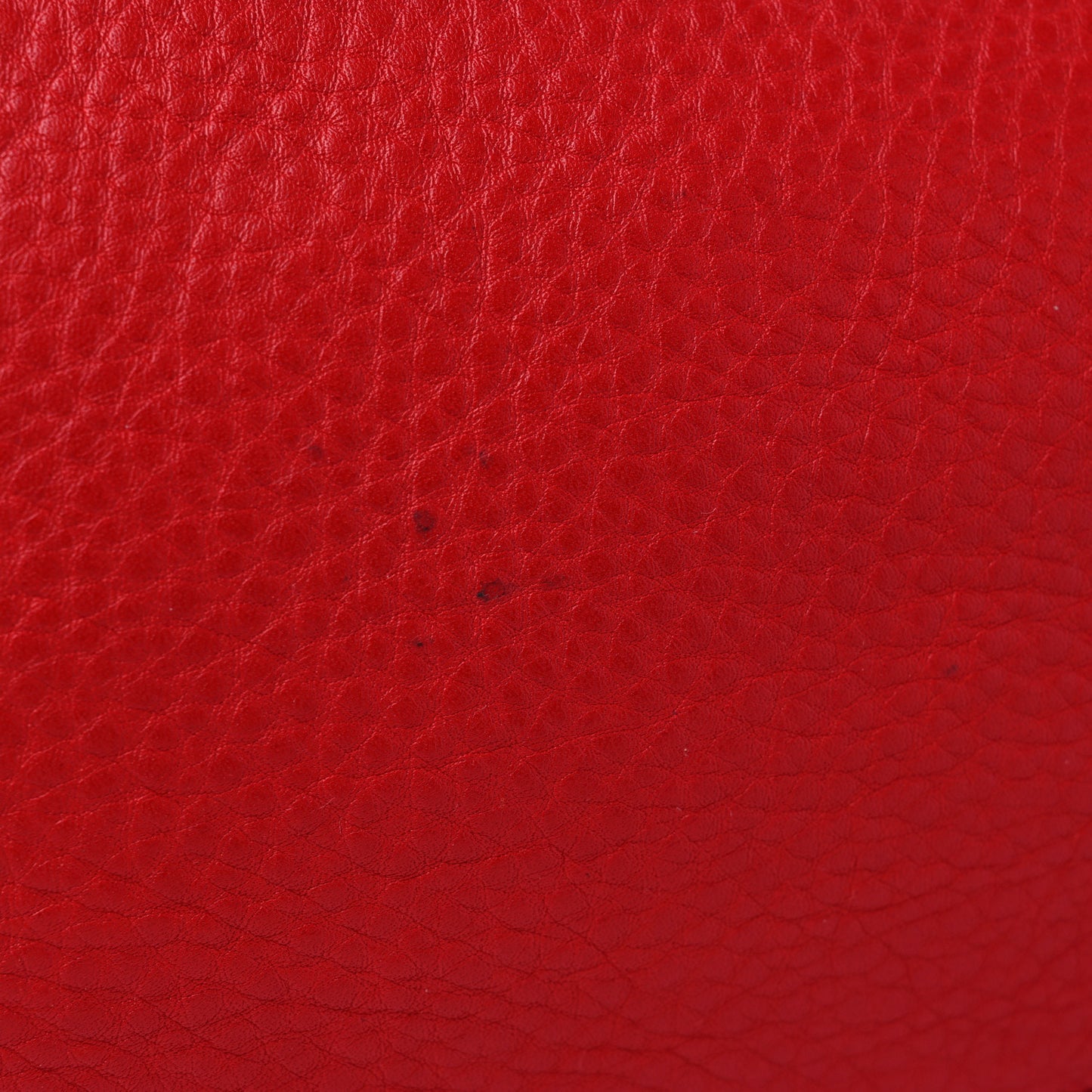 Pebbled Calfskin Medium Soho Chain Shoulder Bag Tabasco Red